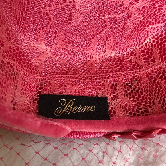 Vintage 1960’s Berne Fabric and Straw Pillbox Hat main image 13
